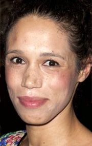 Винетт Робинсон