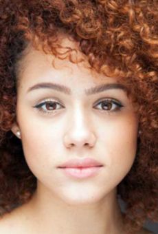 Натали Эммануэль