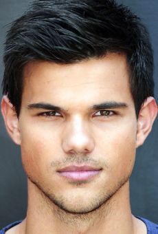 Тэйлор Лотнер