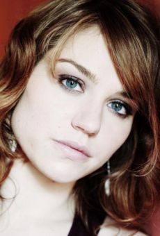 Эмили Декьенн