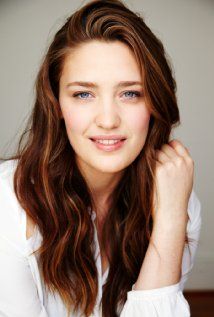 Тесс Хобрич