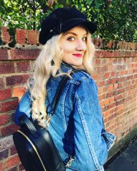 Фото №2 Эванна Линч