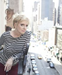 Фото №2 Эллен Фоли