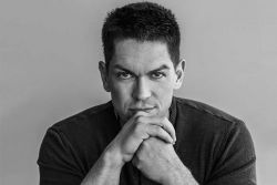 Фото №2 Стив Хоуи