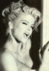 Фото №1 Анна Николь Смит