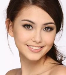 Фото №1 Ханна Куинливан