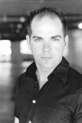 Фото №2 Энтони Рейнольдс