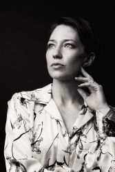 Фото №1 Кэрри Кун