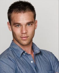 Фото №1 Линкольн Льюис