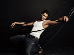 Фото №1 Джесси Меткалф