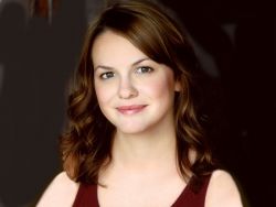 Фото №1 Лариса Олейник