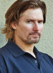 Фото №2 Майлз О’Киффи