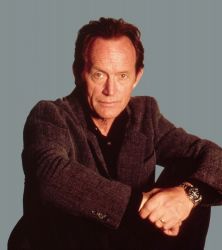 Фото №2 Лэнс Хенриксен