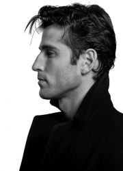 Фото №2 Джонатан Чейз