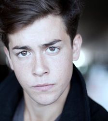 Фото №2 Аугуст Роудс