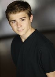 Фото №2 Дилан Эверетт