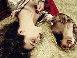 Фото №2 Алисия Дебнем-Кери