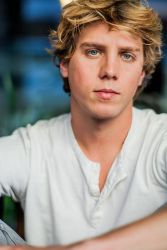 Фото №2 Лукас Гейдж