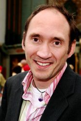 Фото №1 Каллен Дуглас