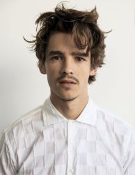 Фото №2 Брентон Туэйтс