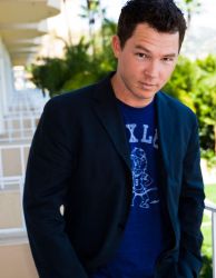 Фото №1 Шон Хэтоси