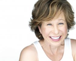 Фото №1 Ярдли Смит