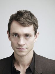 Фото №1 Хью Дэнси