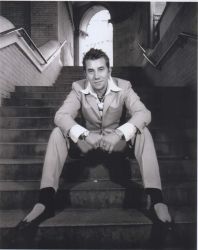 Фото №2 Йен Вирго