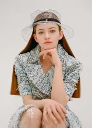 Фото №1 Маккензи Фой