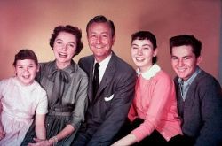 Фото №2 Элинор Донахью