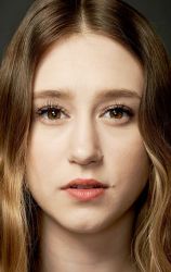 Фото №1 Таисса Фармига