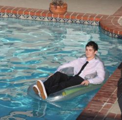 Фото №1 Логан Лерман