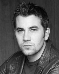 Фото №1 Йен Вирго