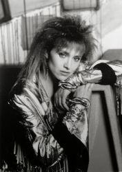 Фото №1 Дарлэнн Флюгел