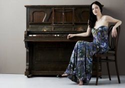 Фото №1 Андреа Райзборо