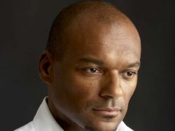 Фото №2 Колин Сэлмон