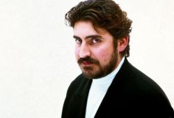 Фото №1 Альфред Молина