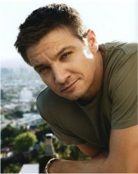 Фото №2 Джереми Реннер