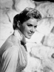 Фото №2 Конни Стивенс