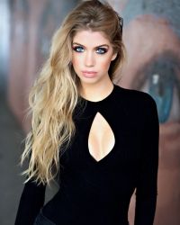 Фото №1 Александрия ДеБерри