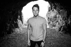 Фото №2 Джейк Макдорман