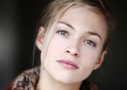 Фото №2 Юли Энгельбрехт