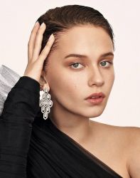 Фото №2 Кэйли Спэни