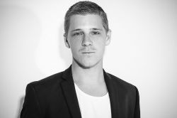 Фото №1 Даниэль Уэббер