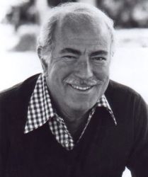 Фото №2 Стивен Эллиот