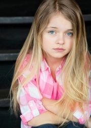 Фото №1 Кайли Роджерс