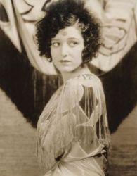 Фото №1 Джорджия Хейл