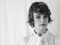 Фото №1 Камилль Рутерфорд