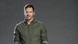 Фото №1 Люк МакФарлейн