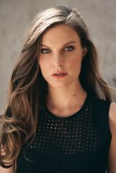 Фото №1 Линдси Бёрдж